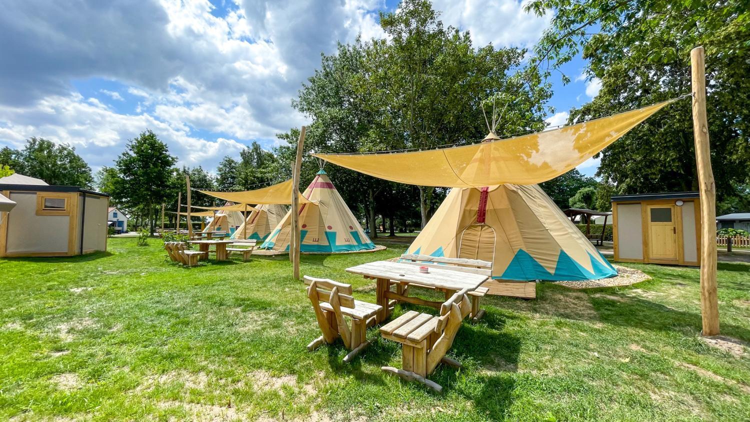 Tipi Illinois Apartamento Falkenberg/Elster Exterior foto